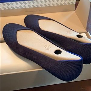 Brand New Rothy’s Shoes Size 10 in Maritime Navy.